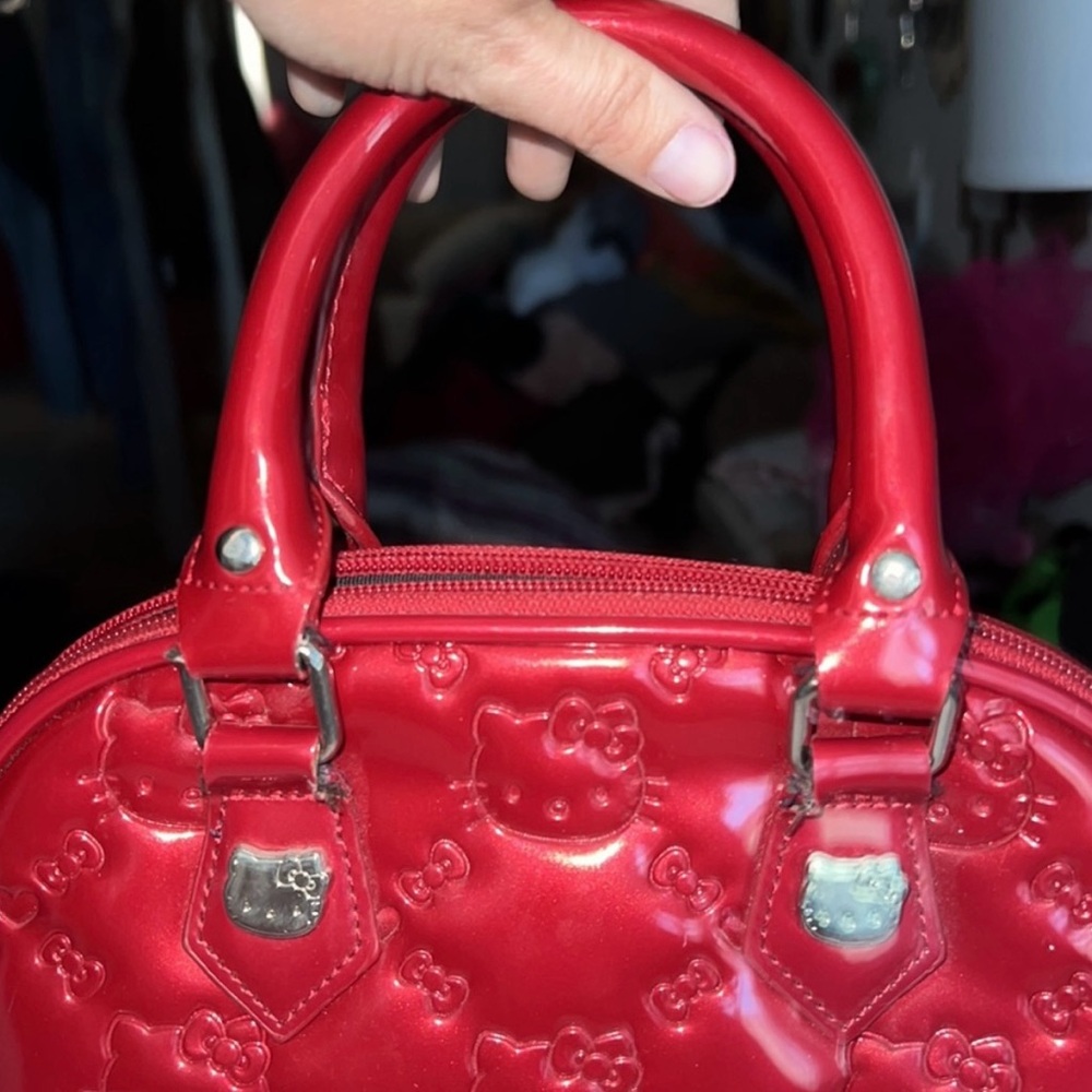 Hello Kitty Red Loungefly Embossed Bag - Gorgeous NWOT - Picture 8 of 11